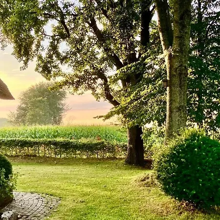 Thatched With Large Garden Near North Sea Vakantiehuis Risum-Lindholm