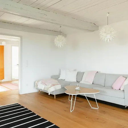 Vakantiehuis Thatched With Large Garden Near North Sea Risum-Lindholm